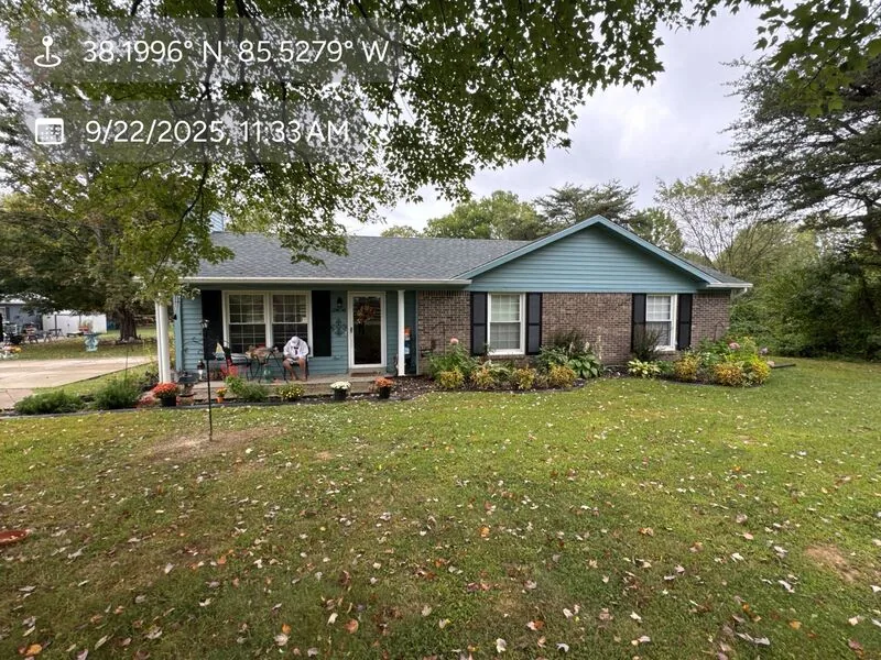 Finished asphalt shingle roof in Louisville, KY (40299) by Homestretch Roofing